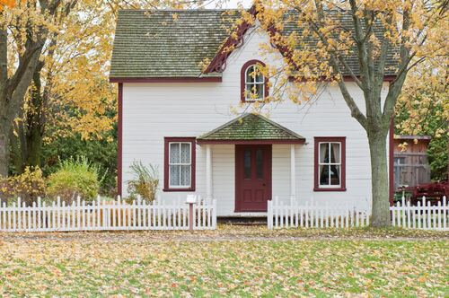 Creating a Home Maintenance Schedule for Busy Homeowners